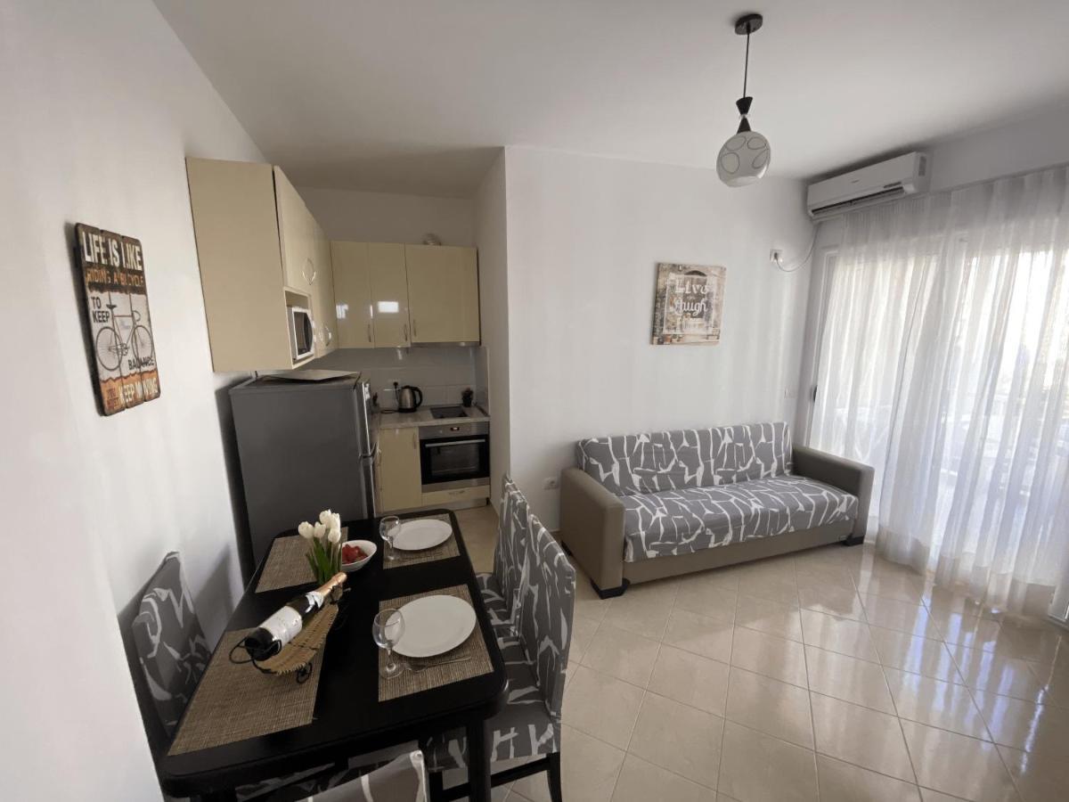 Madernas Bernad Apartment Orikum Extérieur photo