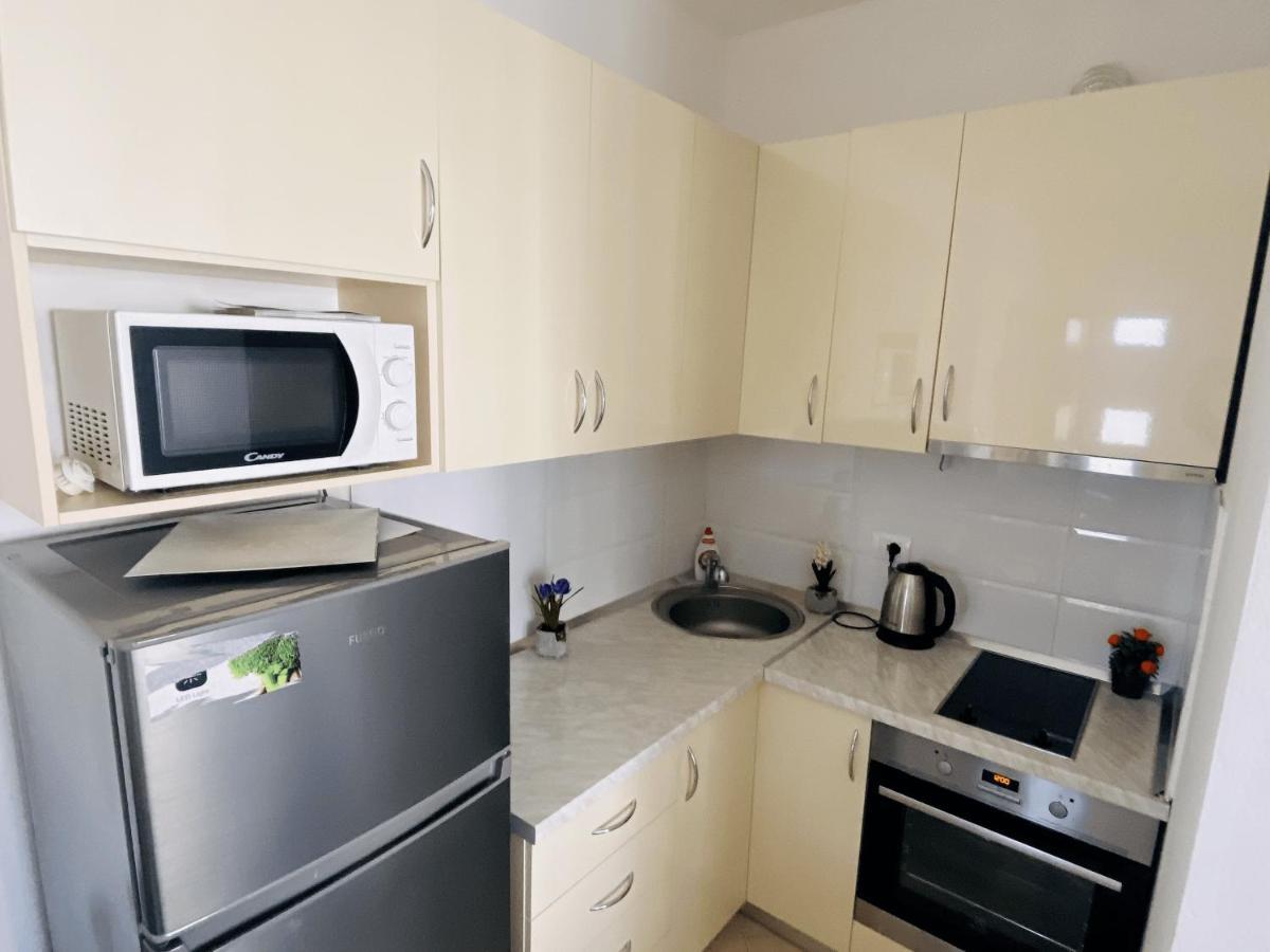 Madernas Bernad Apartment Orikum Extérieur photo